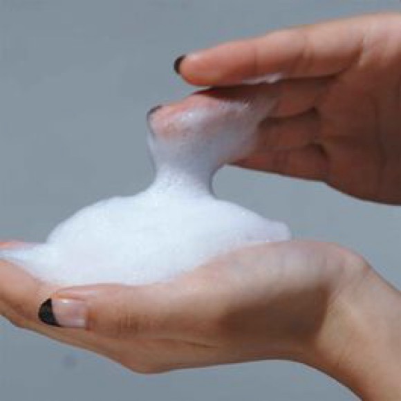 🌷🌷🌷 SHU UEMURA Botanicoil Indulging Cleansing Foam 🌷🌷🌷 - Picture 4 of 6